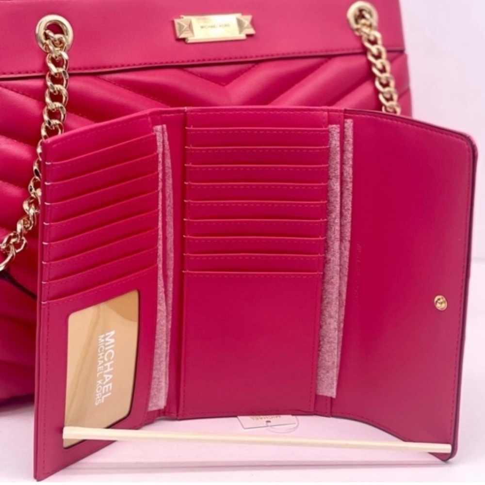 Michael Kors Large Trifold Wallet
Electric Pink - Picture 3 of 8